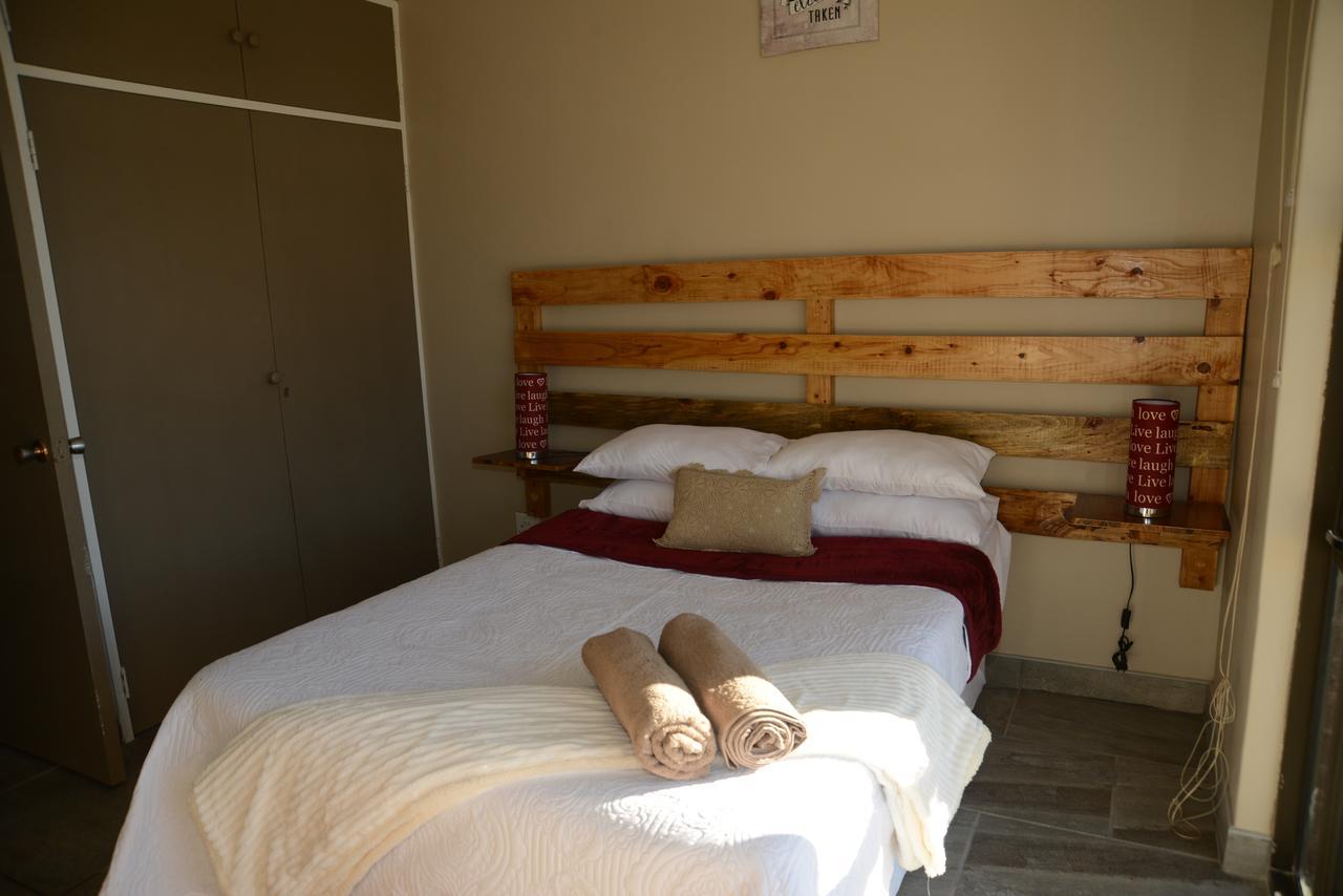 Skylight Lodge Harrismith Exterior foto